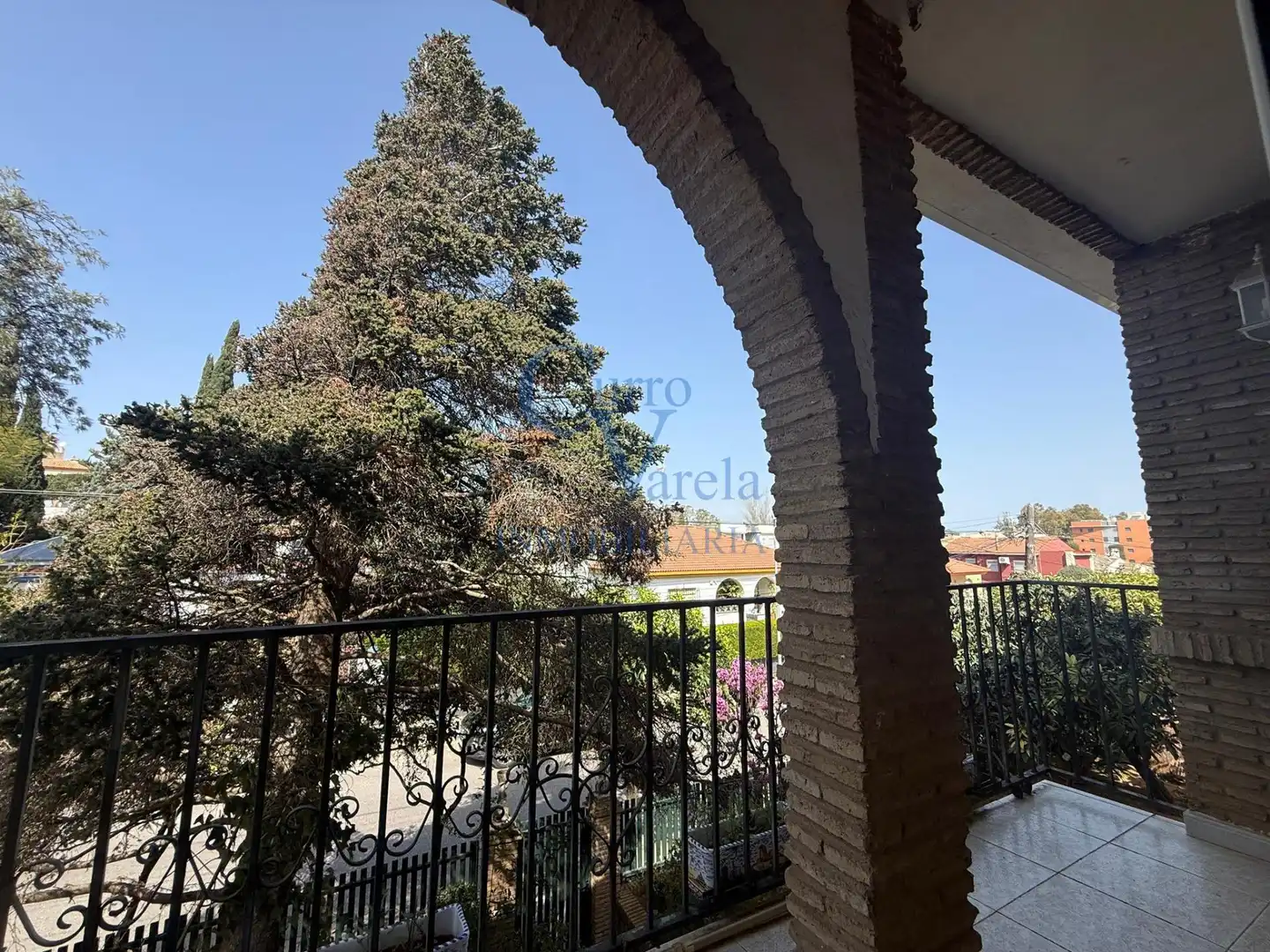 Vista exterior de Casa o chalet en venta en Montequinto con Aire acondicionado, Calefacción y Jardín privado