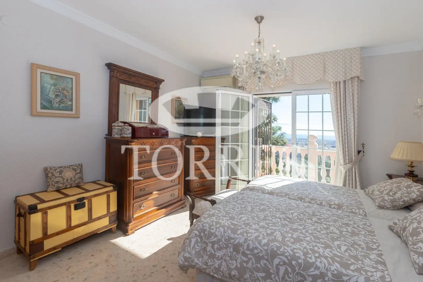 Dormitori de Casa o xalet en venda en Málaga amb Aire condicionat, Calefacció i Jardí privat