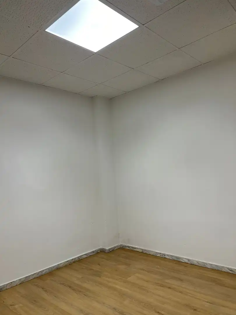 Commercial properties for sale in Alcorcón  with Air Conditioner and Alarm