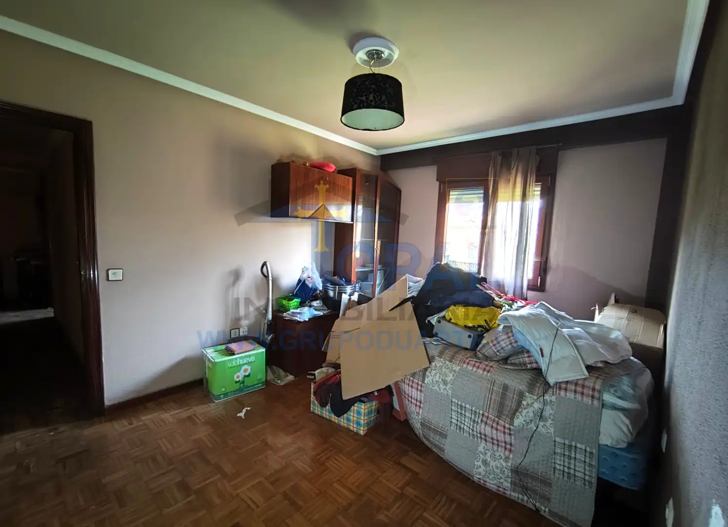 Habitación de Piso en venta en Gijón  con Parquet, Trastero y Amueblado