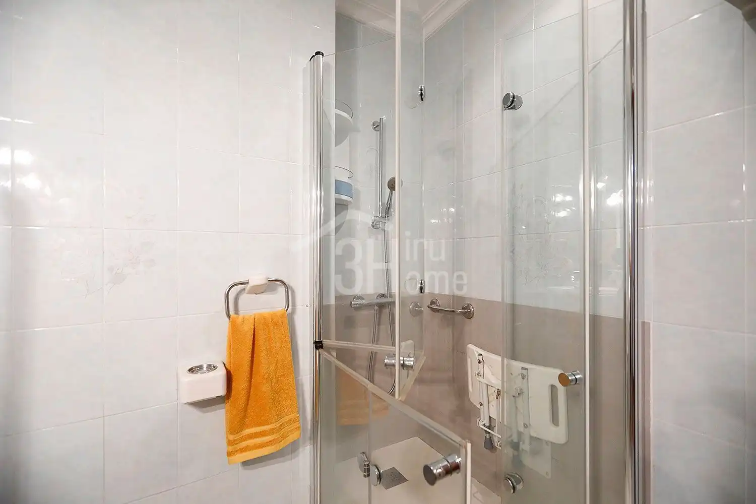 Baño de Piso en venta en Irun  con Calefacción y Trastero