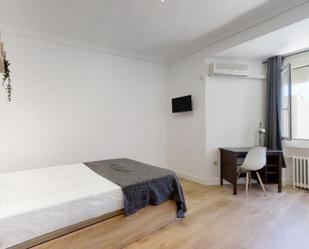 Dormitori de Apartament per a compartir en  Madrid Capital