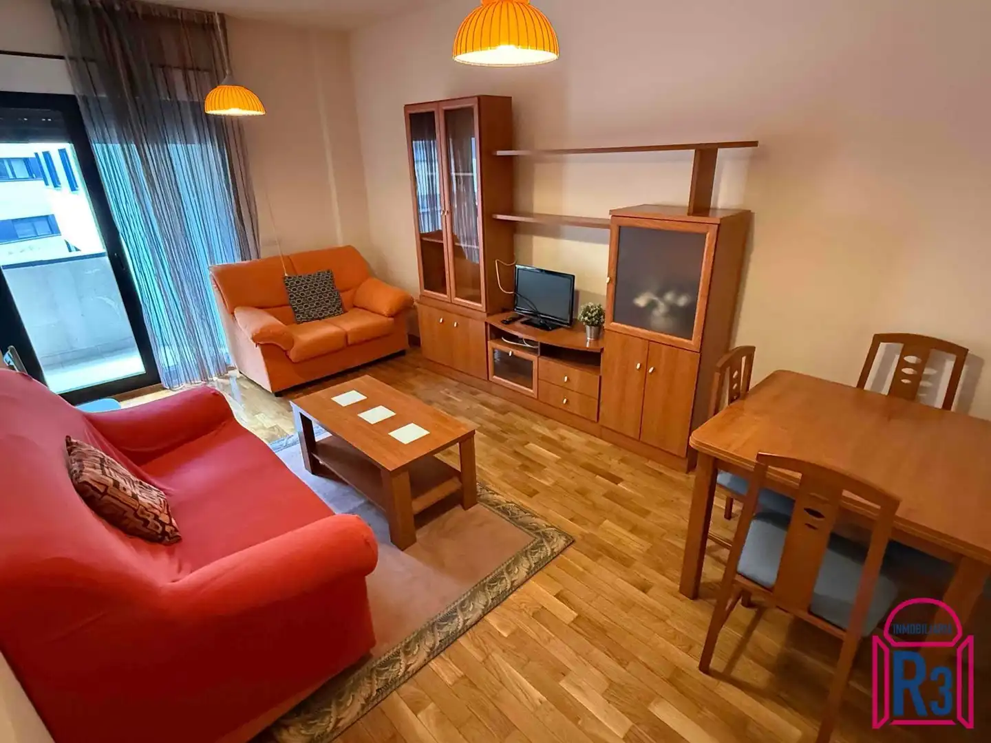 Sala de estar de Apartamento en venta en León Capital  con Calefacción, Terraza y Trastero
