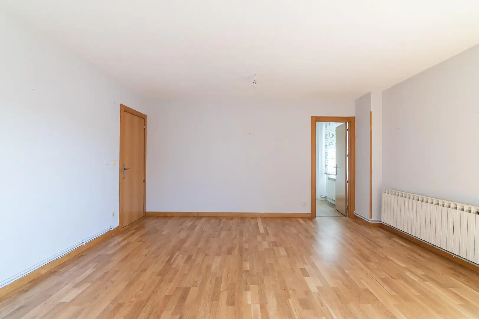 Flat for sale in Calle del Lago, Mendillorri