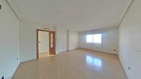 Sala d'estar de Casa o xalet en venda en Los Alcázares amb Jardí privat, Terrassa i Traster