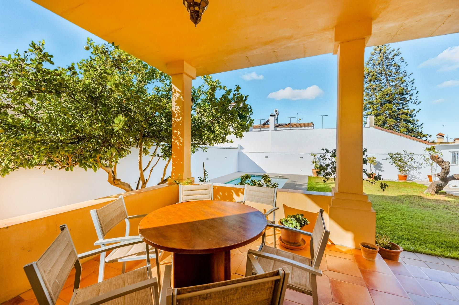 Terrassa de Casa o xalet en venda en Chiclana de la Frontera amb Aire condicionat, Jardí privat i Terrassa