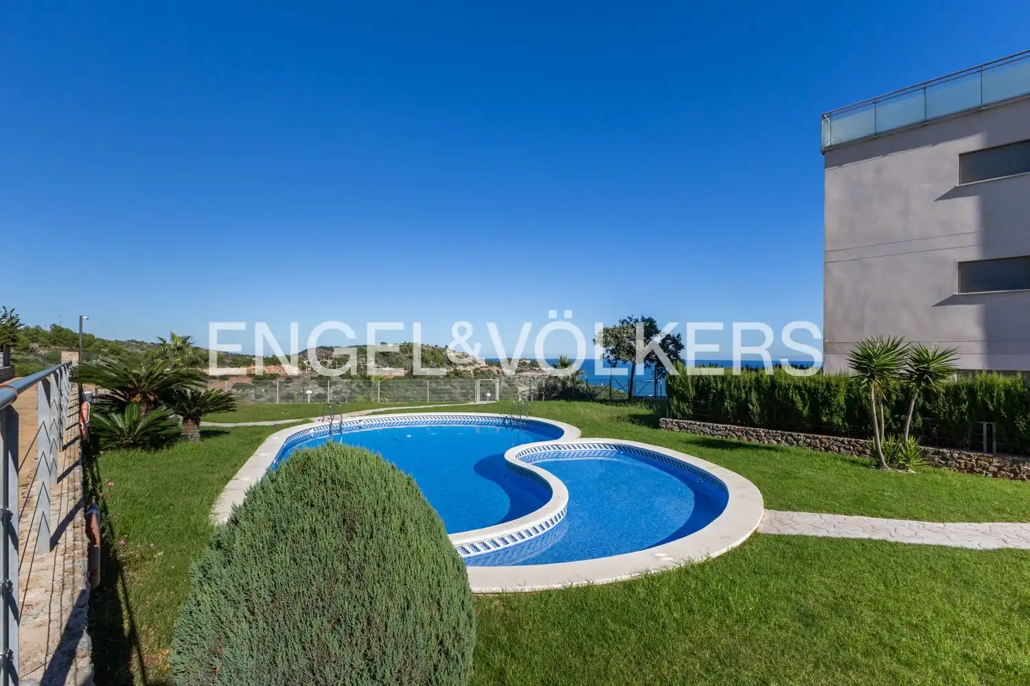 Piscina de Pis en venda en Oropesa del Mar / Orpesa amb Aire condicionat, Calefacció i Jardí privat