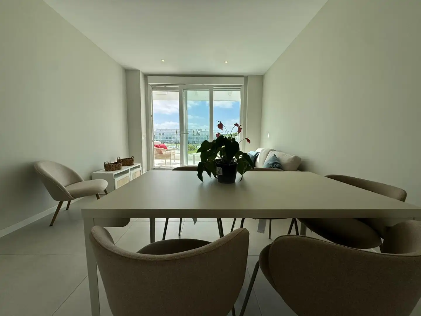 Menjador de Apartament en venda en Chipiona amb Aire condicionat, Terrassa i Traster
