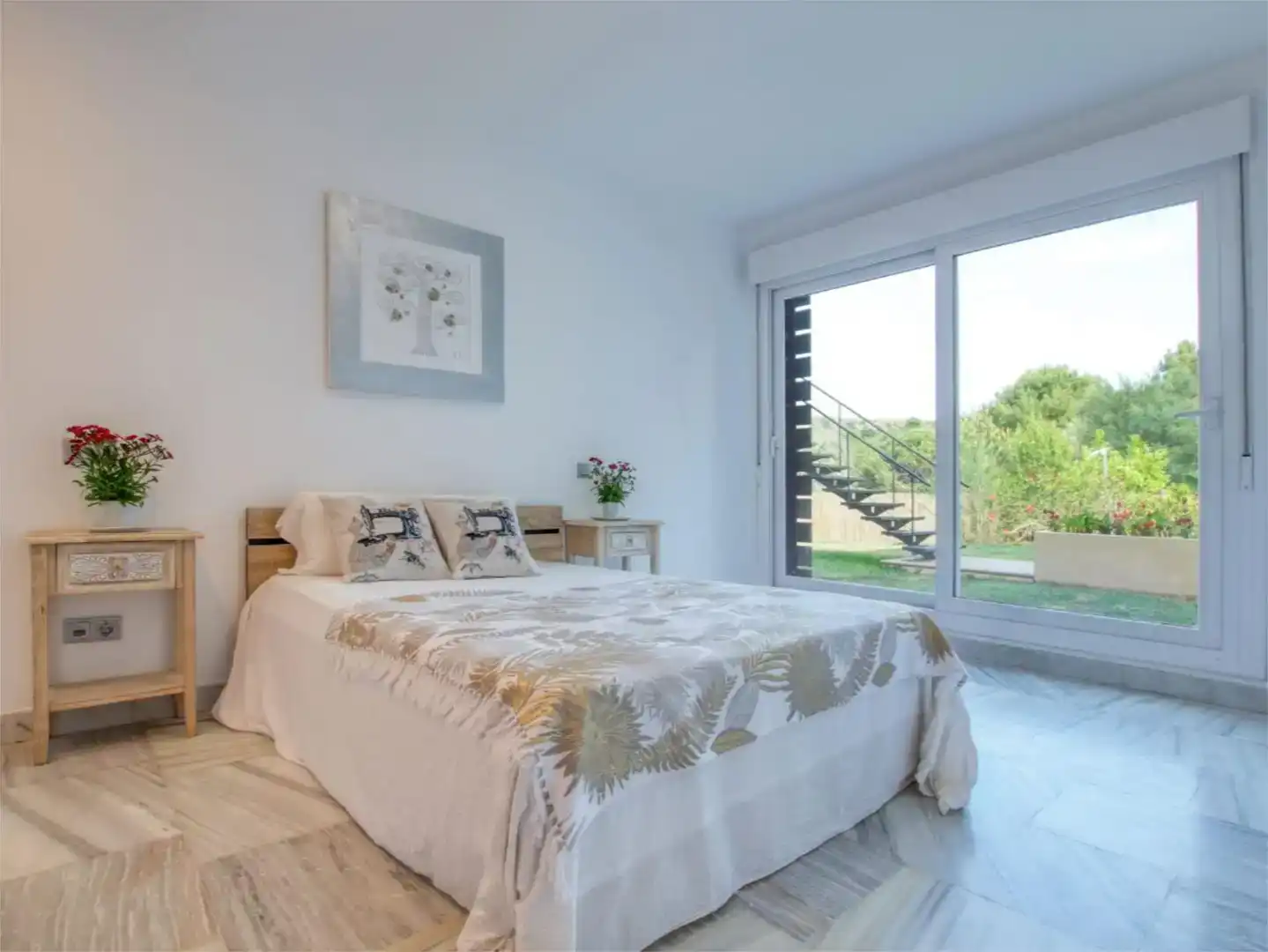 Dormitori de Casa o xalet en venda en Benahavís amb Aire condicionat, Piscina i Balcó