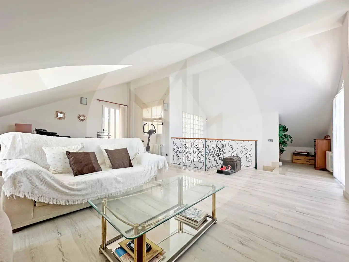 Living room of Detached homes for sale in Sagunto / Sagunt  with Private garden, Terrace and Balcony