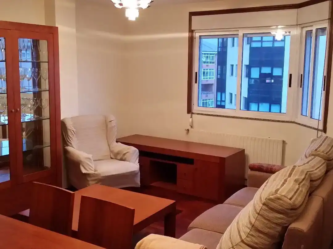 Sala d'estar de Pis en venda en Lugo Capital amb Balcó