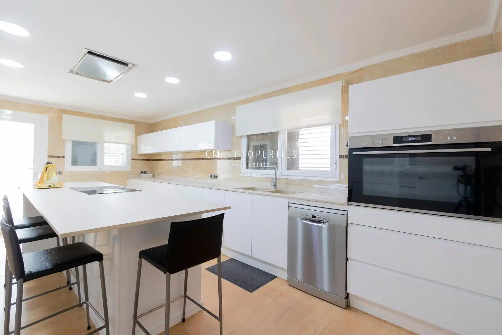 Houses for sale in Malaga, Entrepinos
