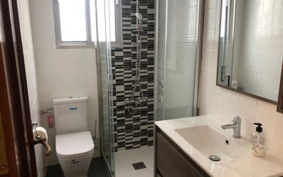 Bathroom of Flat for sale in Valladolid Capital  with Terrace