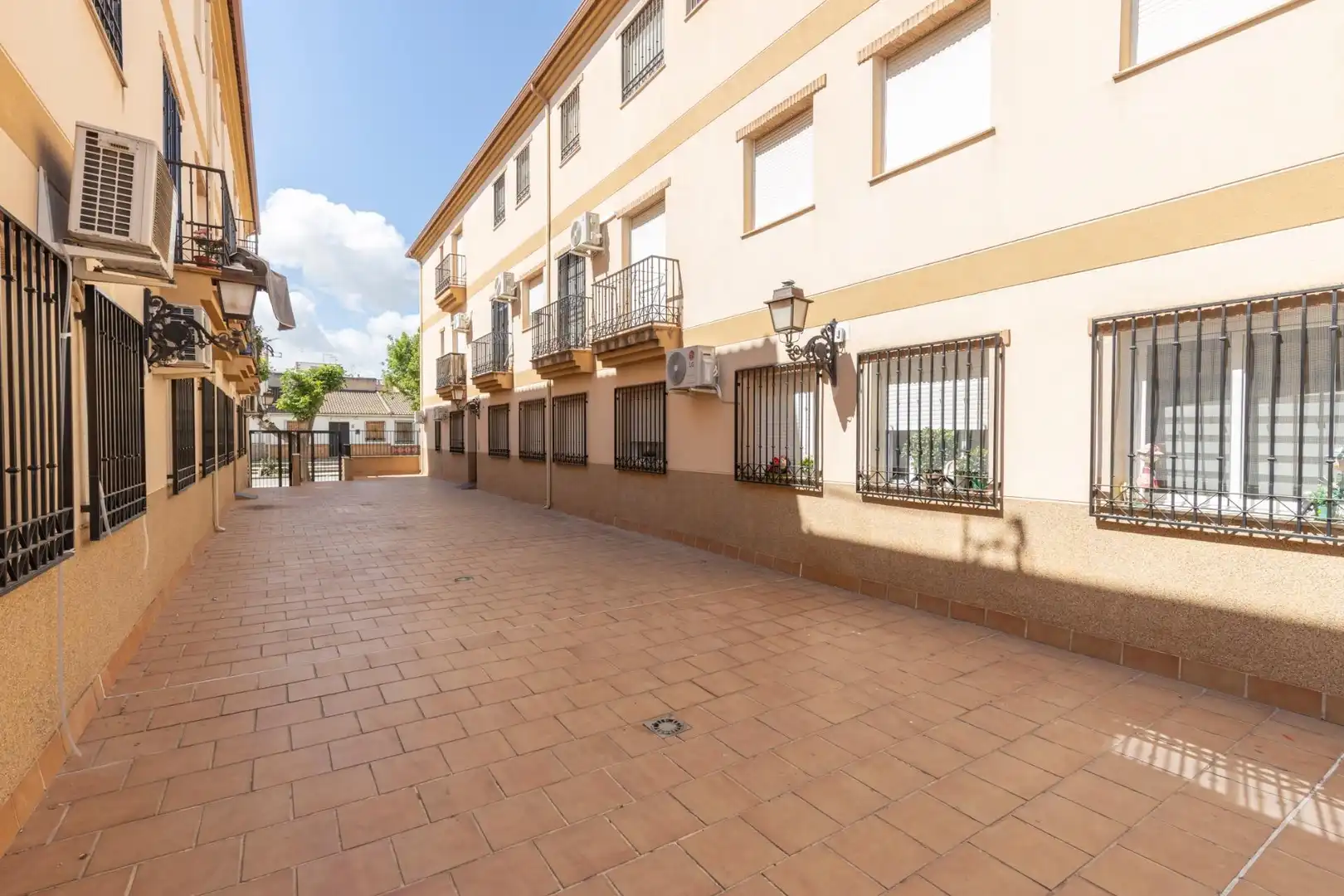 Vista exterior de Pis en venda en Cijuela amb Aire condicionat i Terrassa