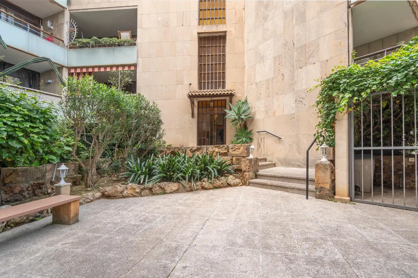 Vista exterior de Local en venda en  Palma de Mallorca