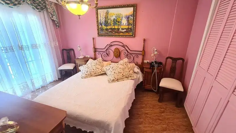 Habitación de Casa o chalet en venta en Torrevieja con Aire acondicionado, Calefacción y Jardín privado