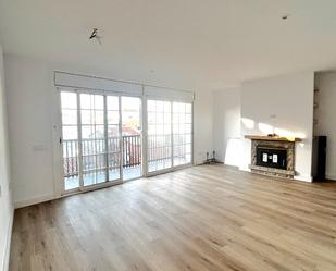 Living room of Flat to rent in Terrassa  with Heating, Parquet flooring and Terrace