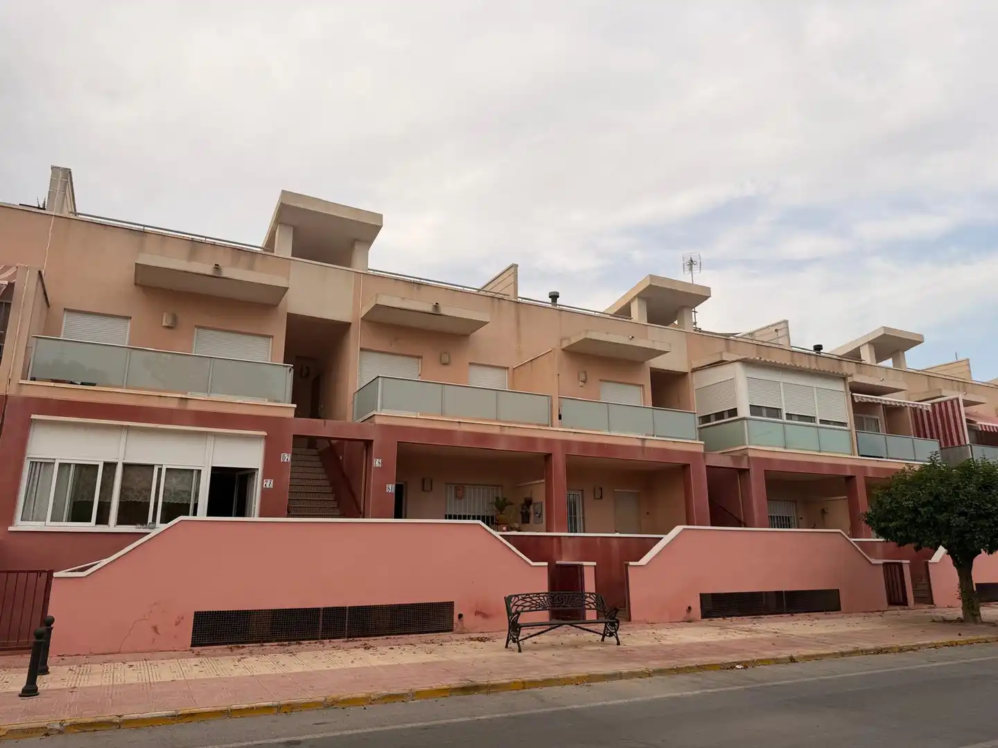 Vista exterior de Apartamento en venta en Benferri con Terraza, Balcón y Piscina comunitaria