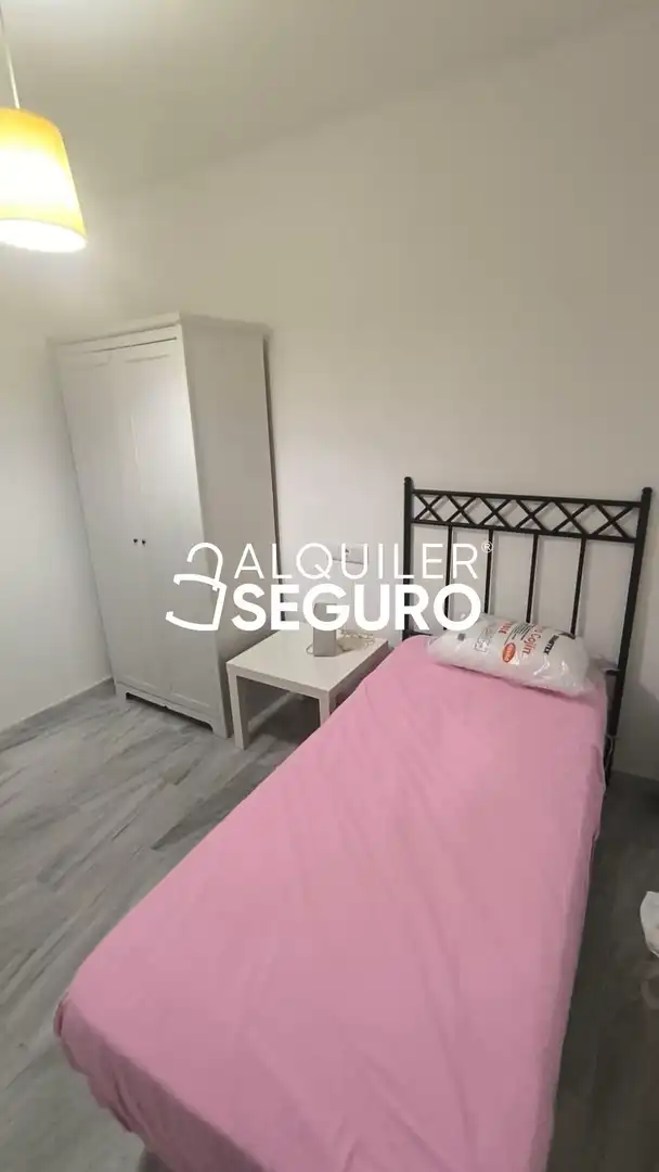 Bedroom of Flat for rent in Gelves  with Furnished