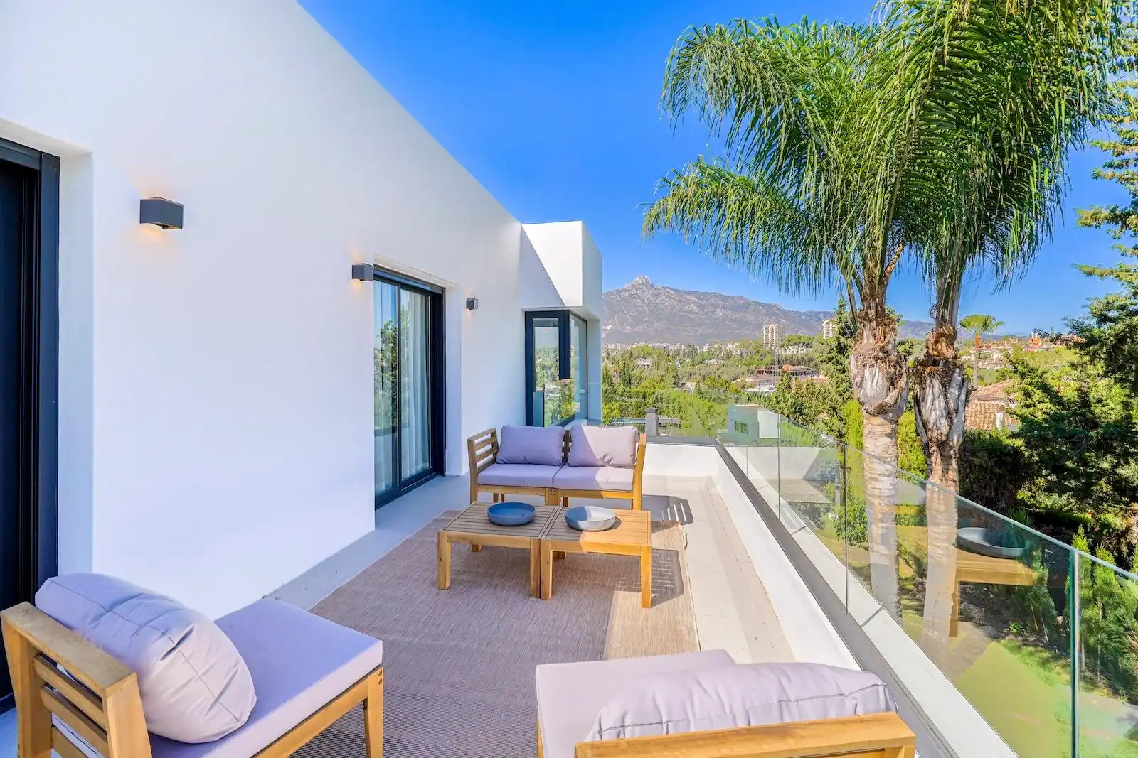 Detached house with pool for sale in Nueva Andalucía, imagen 13