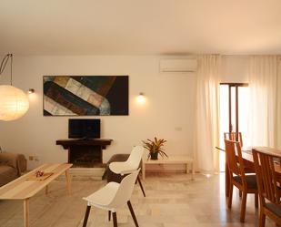 Living room of Attic to rent in Marbella  with Air Conditioner and Terrace