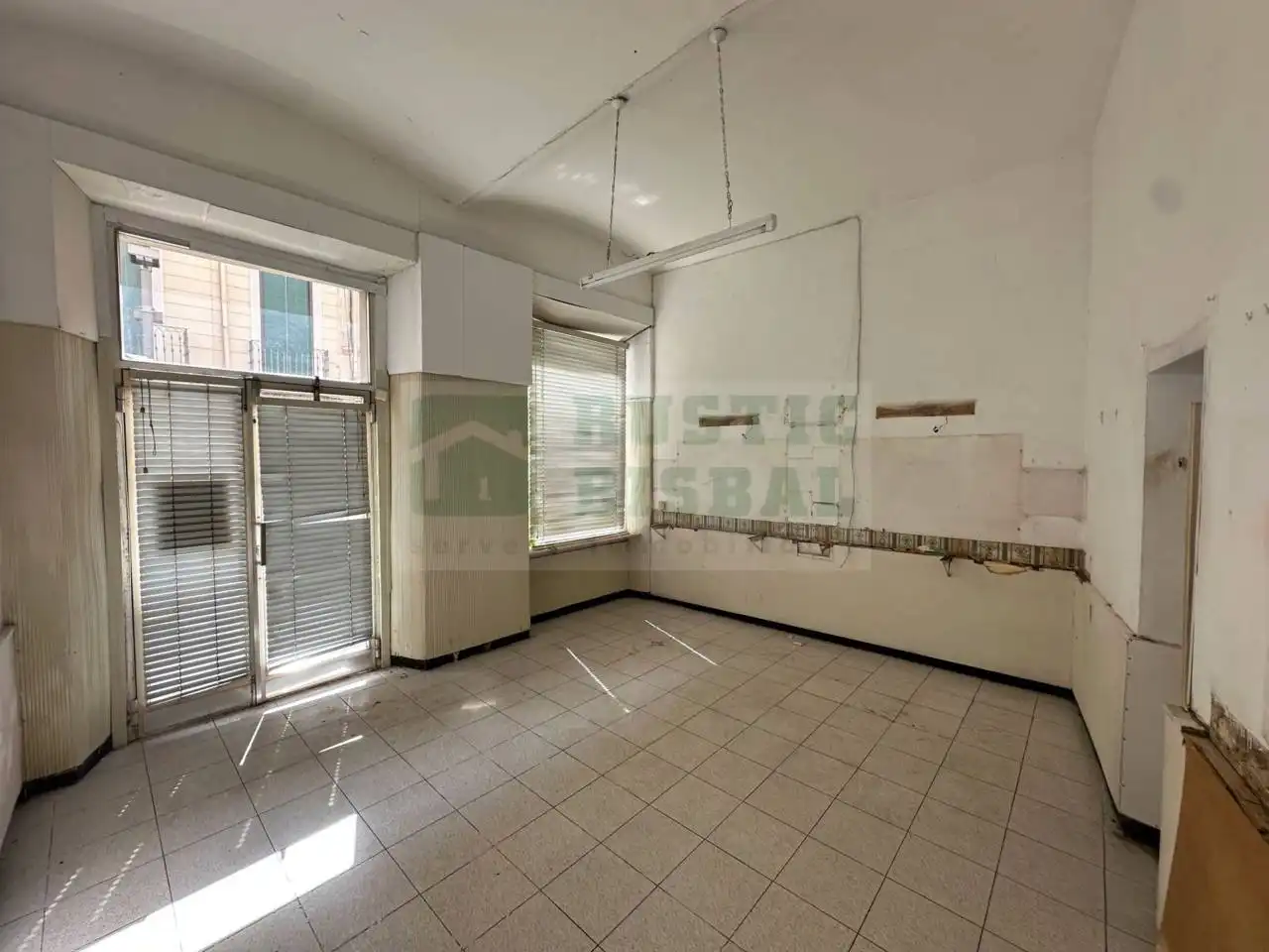 Local comercial de lloguer a La Bisbal d'Empordà, imagen 5