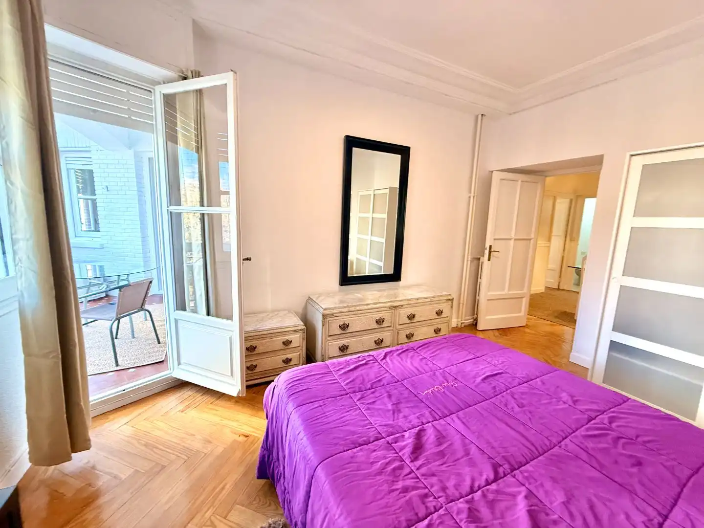Bedroom of Flat for sale in  Madrid Capital  with Air Conditioner, Terrace and Balcony