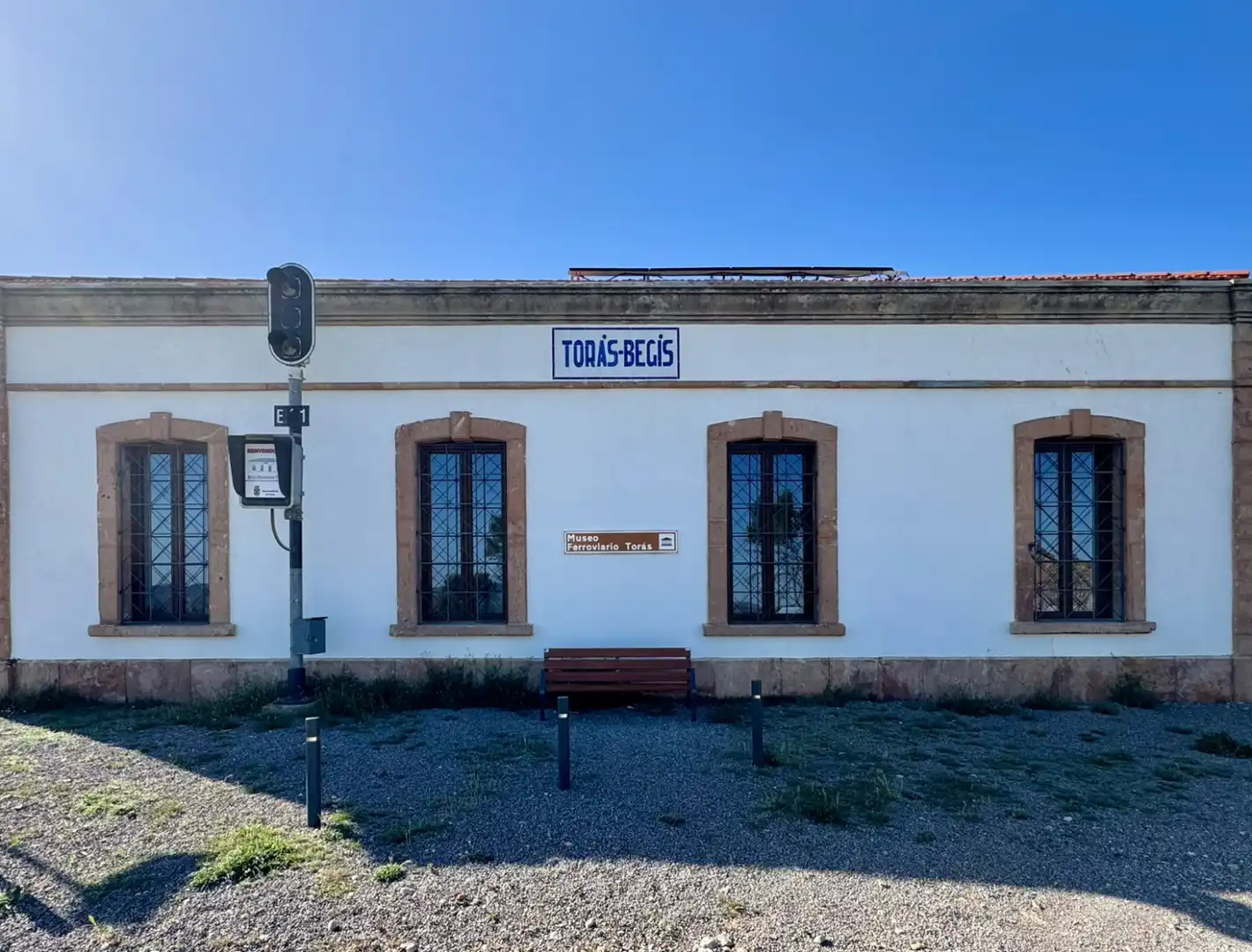 Vista exterior de Casa o xalet en venda en Toràs amb Balcó