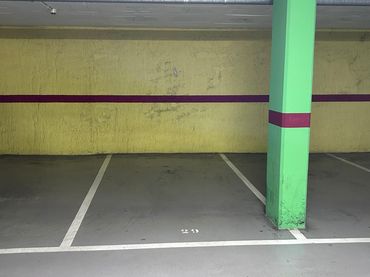 Parking à vendre à Centre