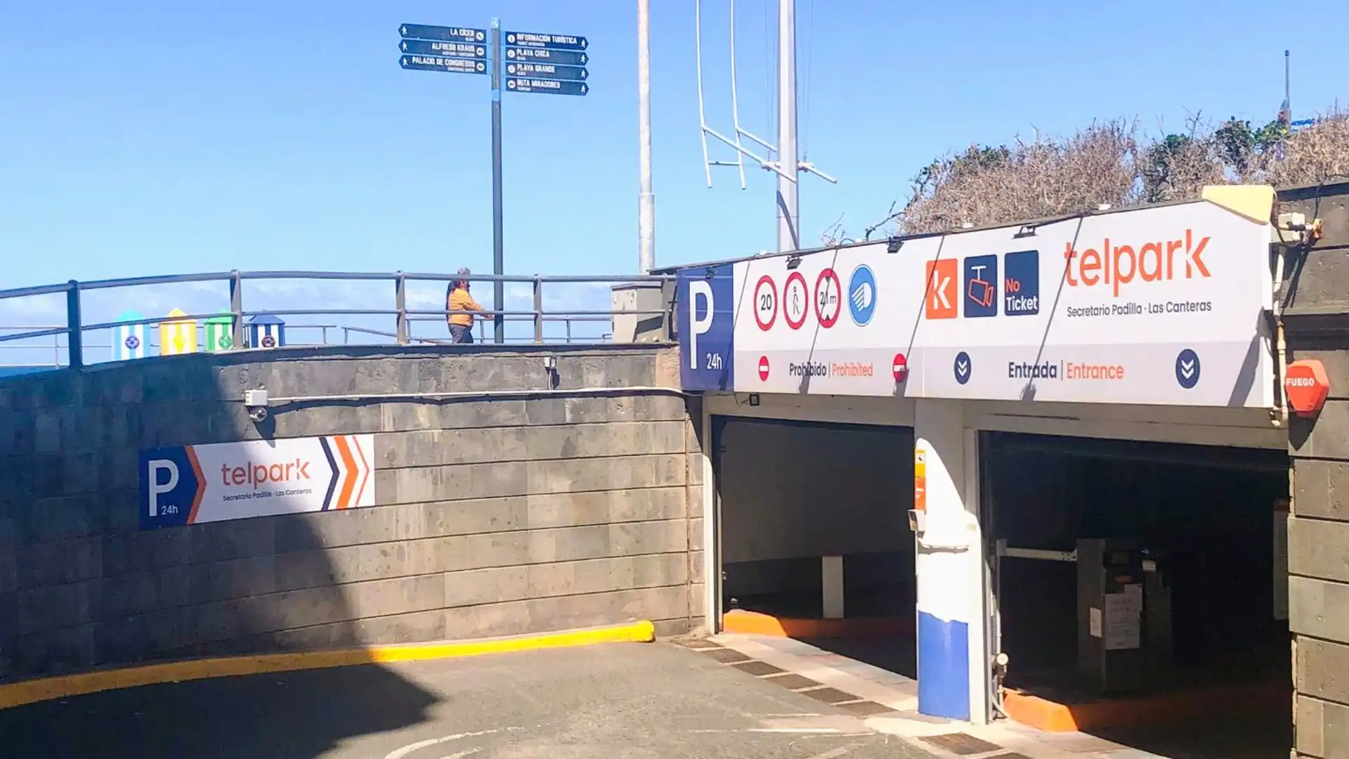 Parking de Garaje de alquiler en Las Palmas de Gran Canaria con Alarma