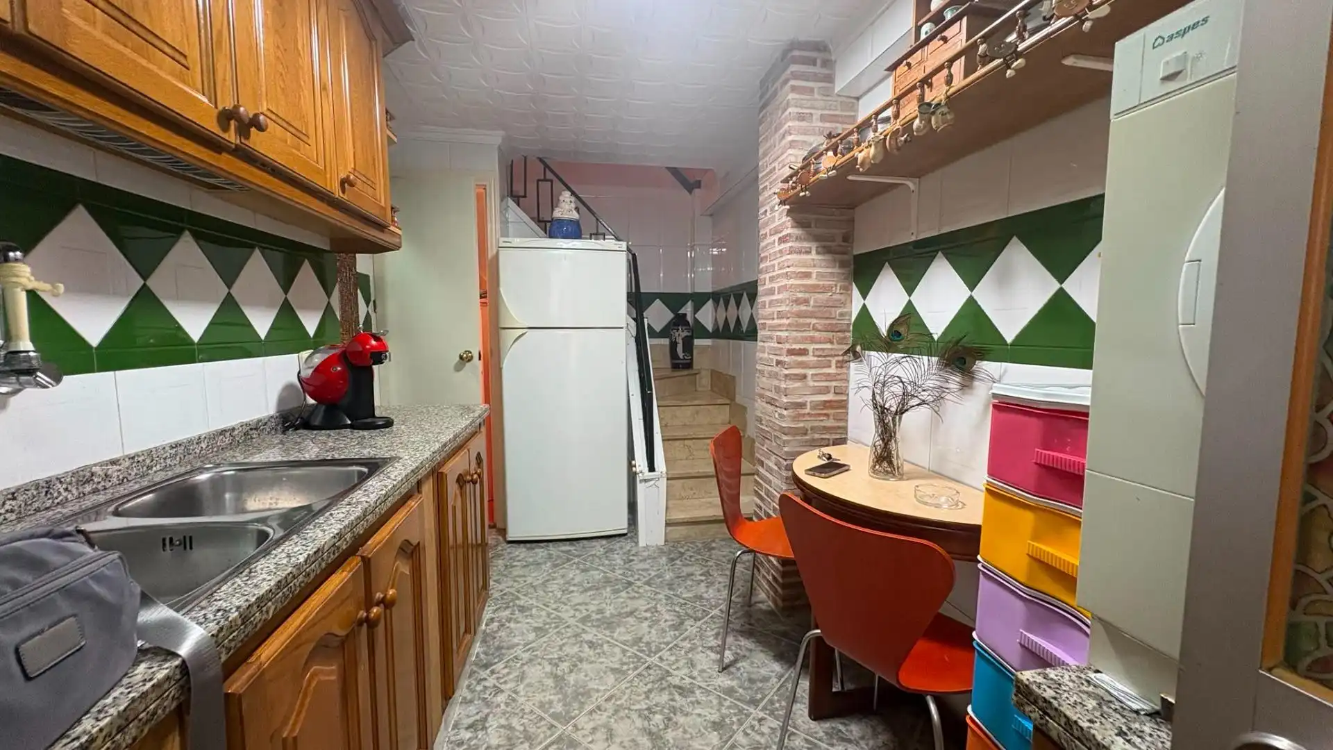 Cuina de Casa adosada en venda en Málaga amb Aire condicionat, Terrassa i Balcó