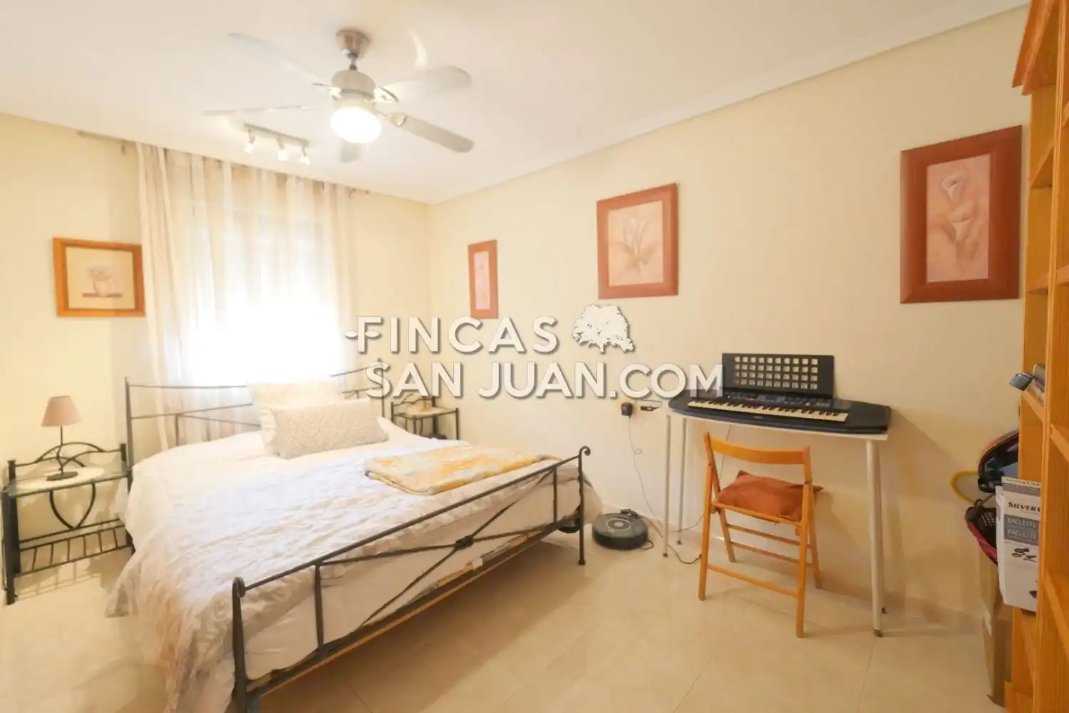 Habitación de Casa o chalet en venta en Mutxamel con Terraza, Piscina y Balcón