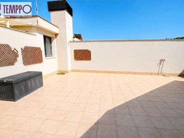Penthouse mit Balkon zum Verkauf in Centre