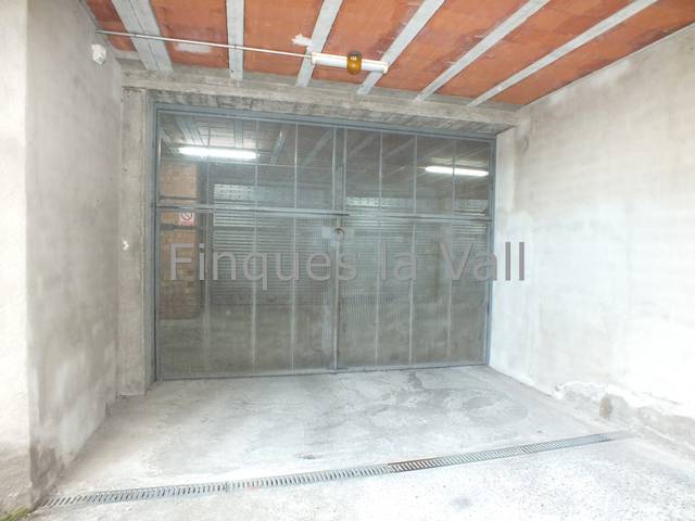 Garaje en Venta en Santa Eugènia de Berga