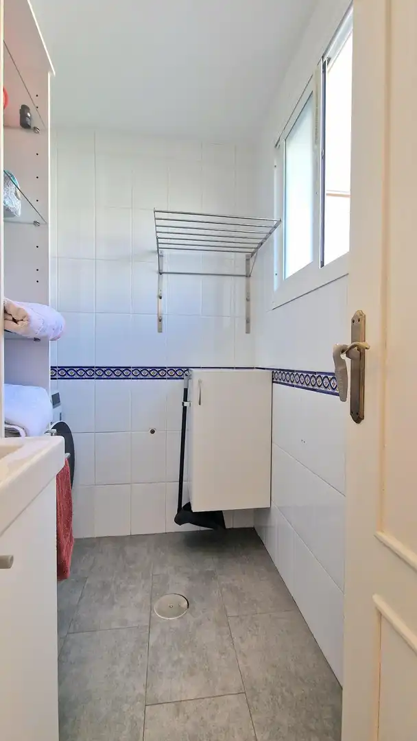 Piso con piscina en venta en Calle Calle Geranios 35, imagen 28