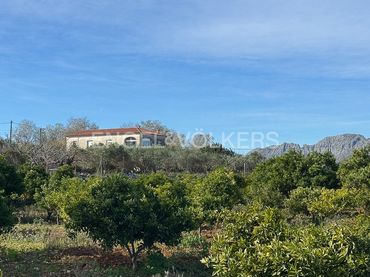 Casa amb jardí en venda a La Xara - La Sella