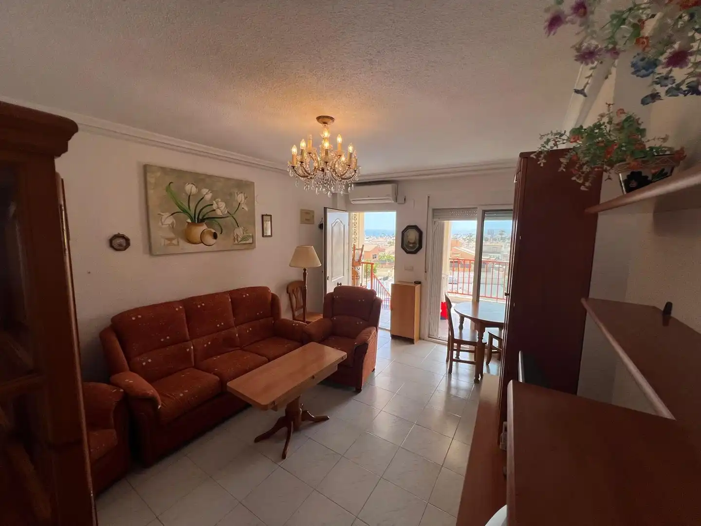 Sala de estar de Apartamento de alquiler en Torrevieja con Terraza