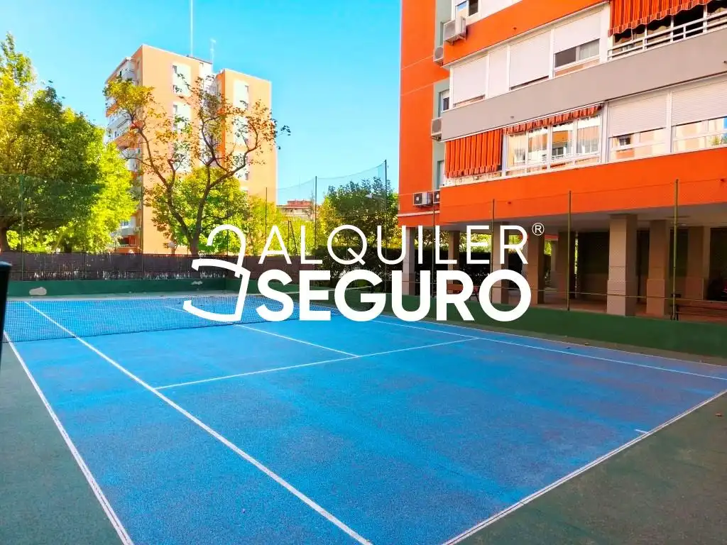 Flat for rent in Pintor Murillo, Norte - Universidad