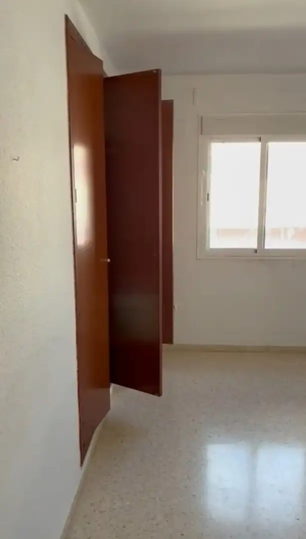 Schlafzimmer von Wohnung zum Verkauf in Tomares mit Klimaanlage, Terrasse und Abstellraum