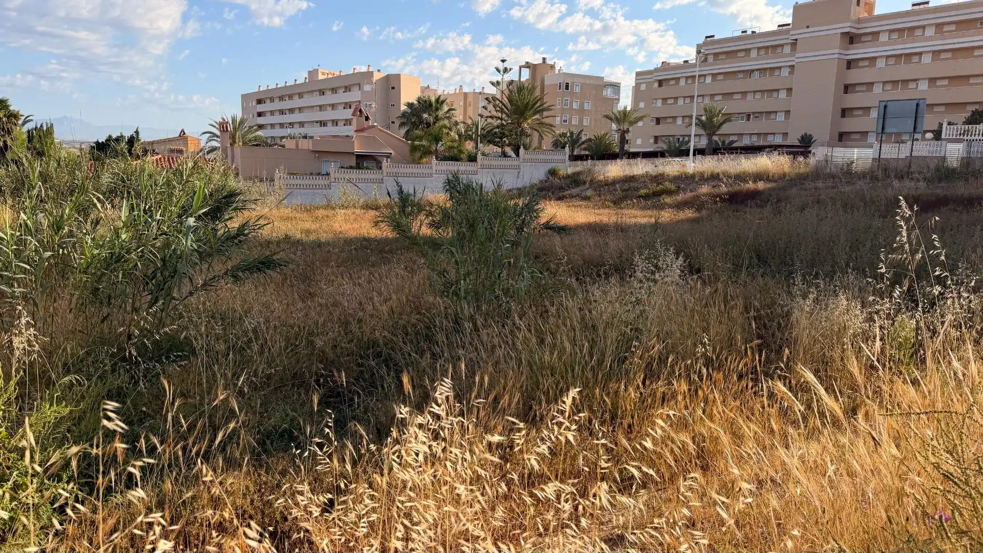 Terreno residencial en venta en Los Arenales del Sol, imagen 14
