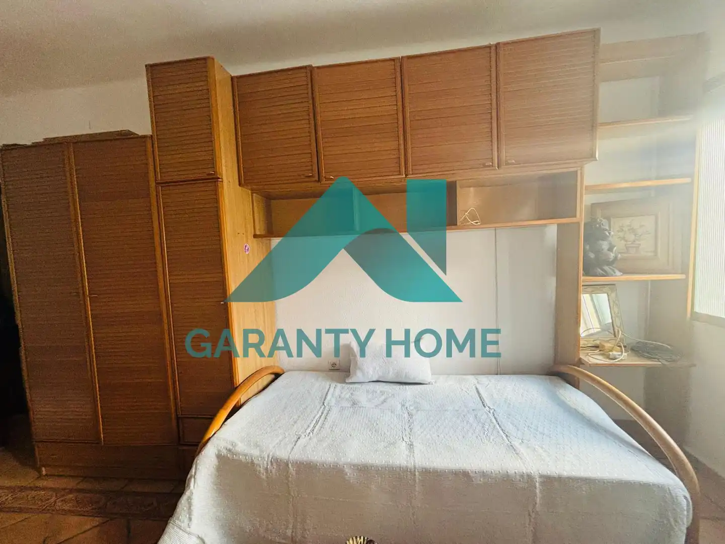 Habitación de Apartamento de alquiler en Cáceres con Aire acondicionado y Amueblado
