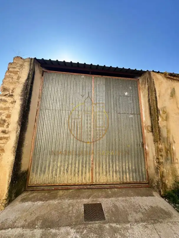 Vista exterior de Nau industrial en venda en Olite / Erriberri