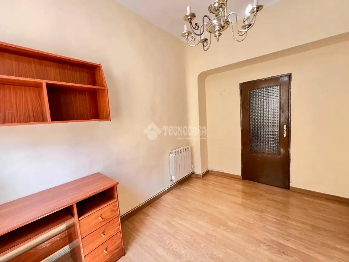 Bedroom of Flat for sale in Madrid  with Air Conditioner and Heating