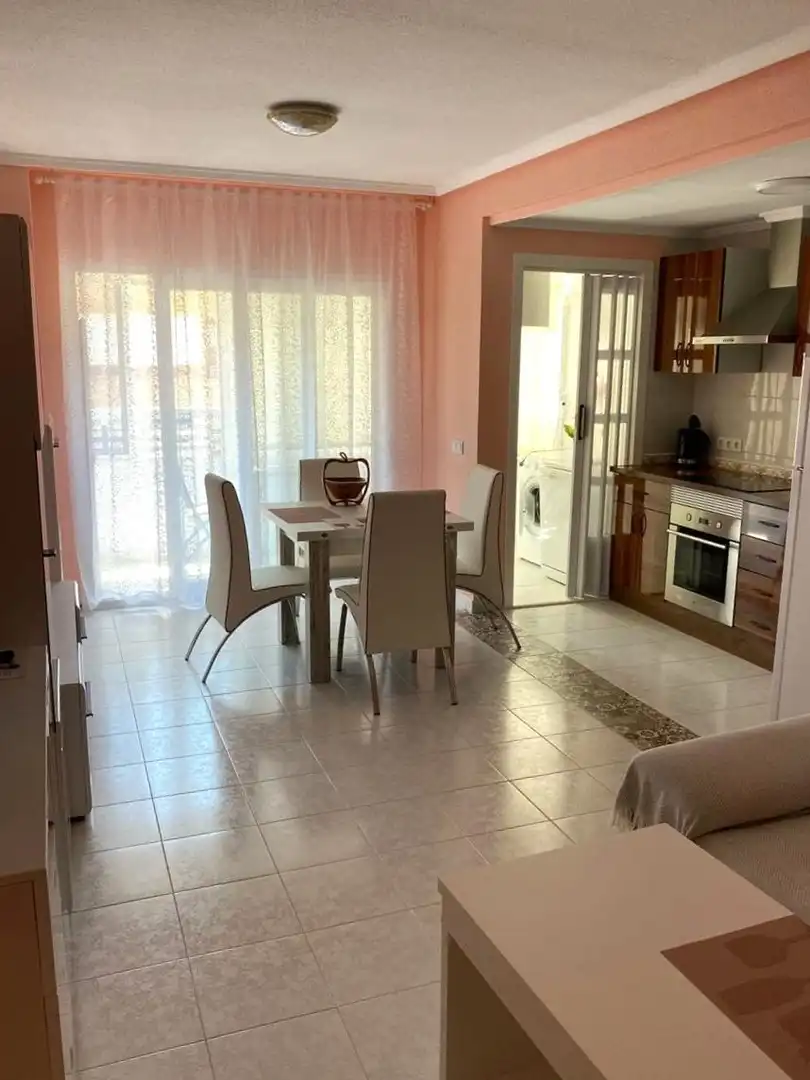 Comedor de Apartamento en venta en Torrevieja con Terraza, Amueblado y Balcón
