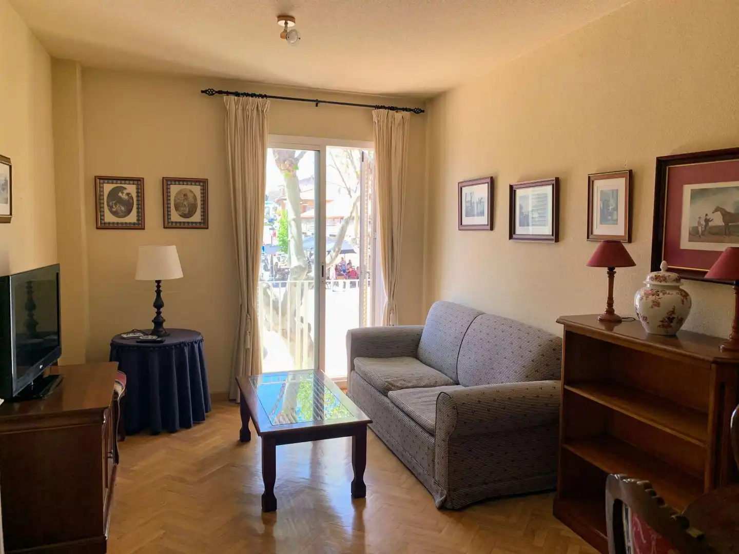 Sala d'estar de Apartament per a compartir en Torrelodones amb Aire condicionat, Terrassa i Moblat