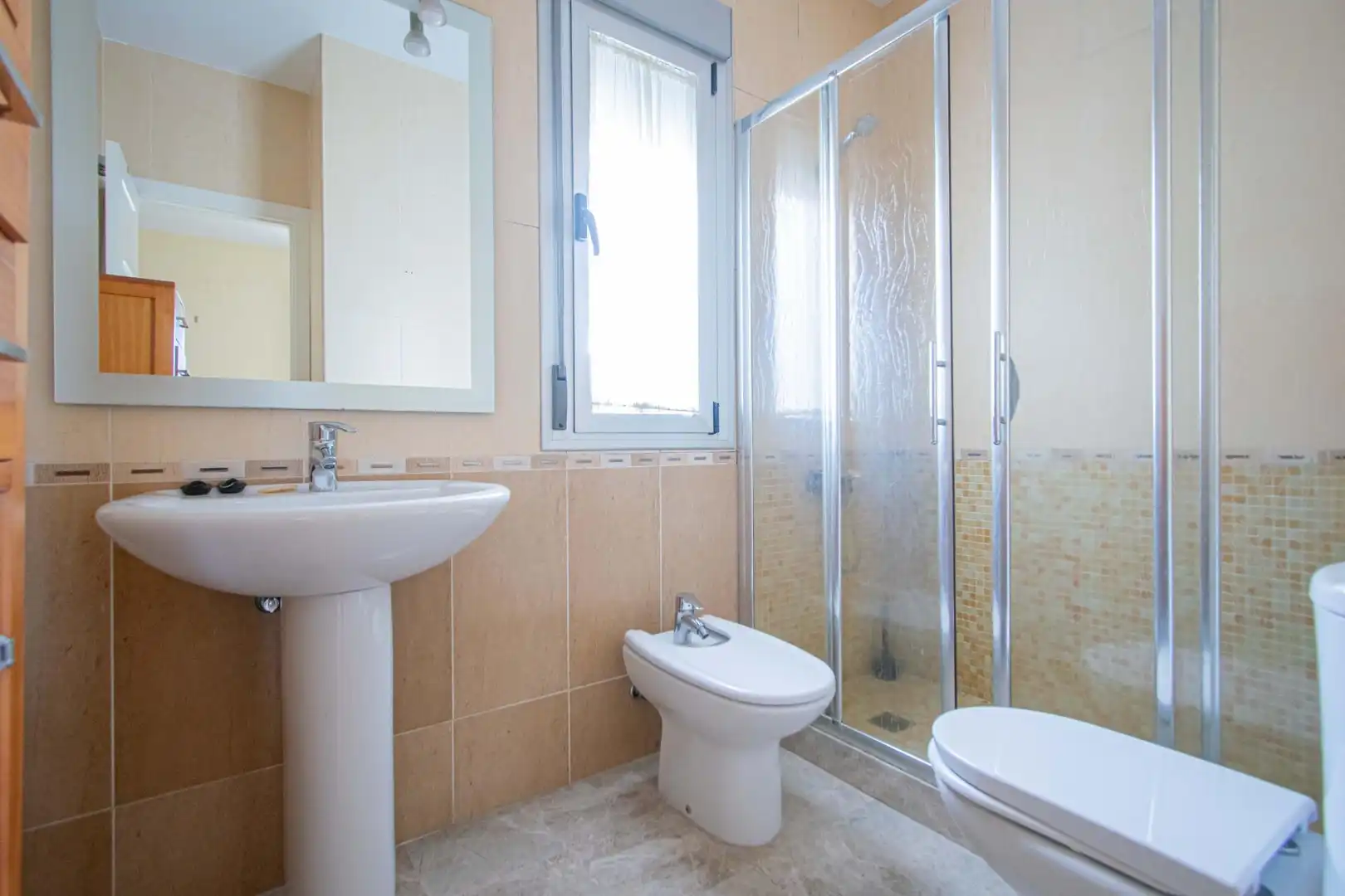 Bathroom of Detached homes for sale in Sevilla  with Air Conditioner, Heating and Private garden