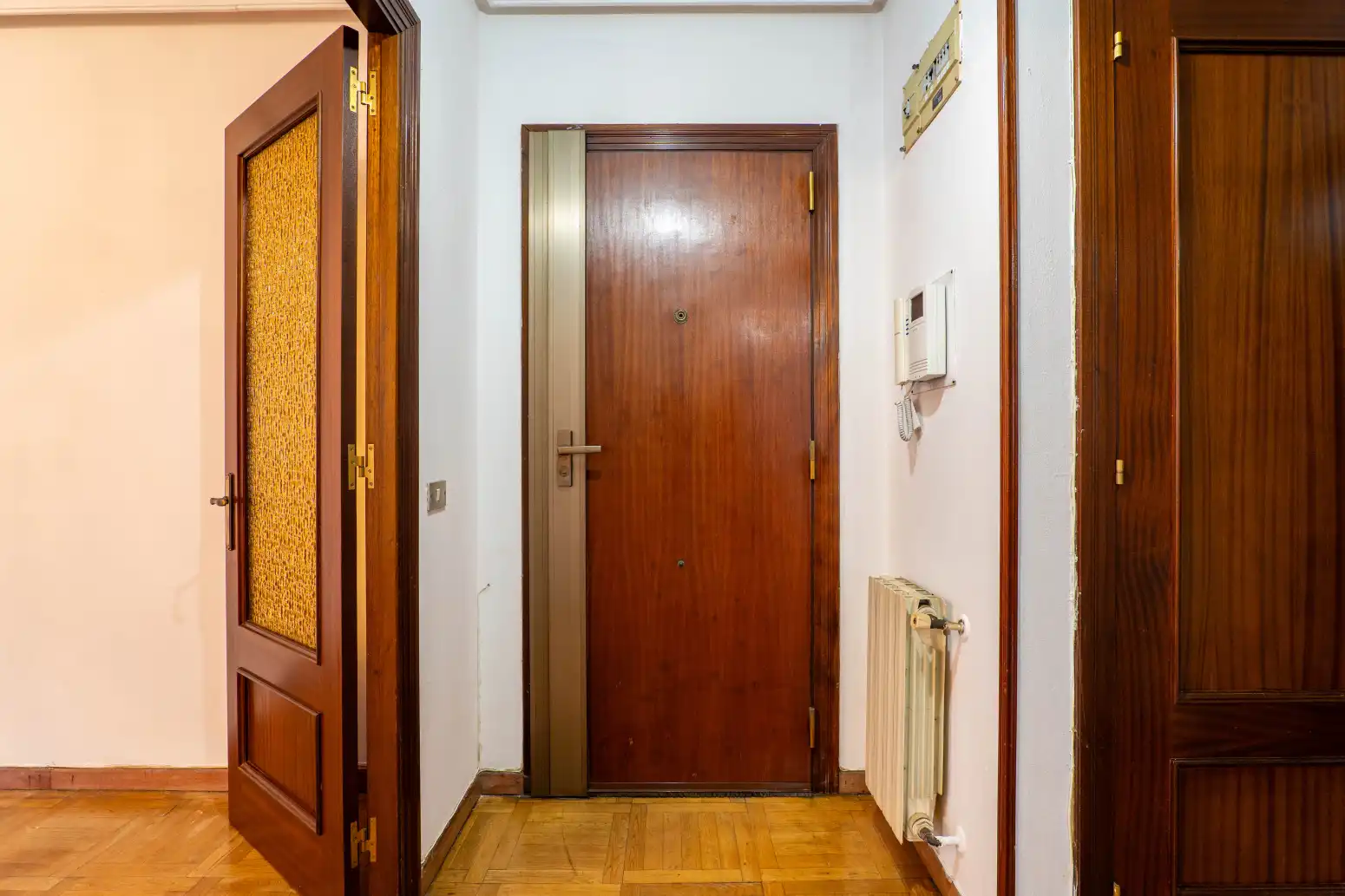 Pis en venda en Gijón  amb Calefacció, Jardí privat i Parquet