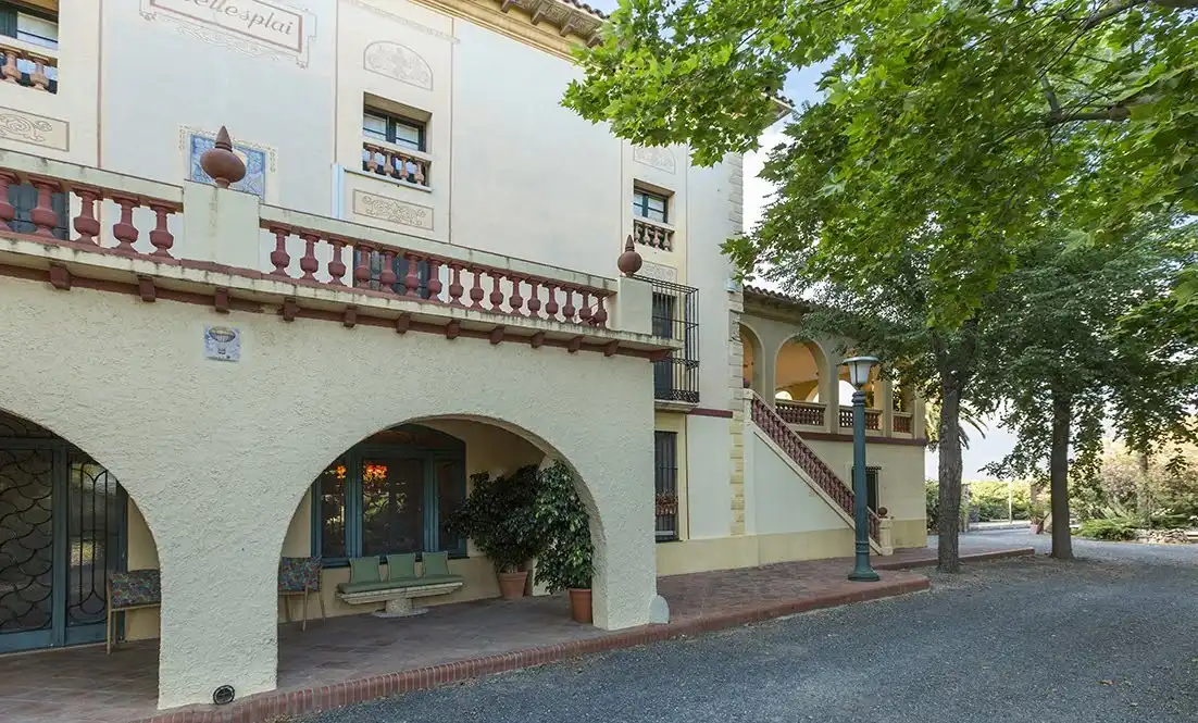 Vista exterior de Finca rústica en venta en Reus con Terraza, Piscina y Amueblado