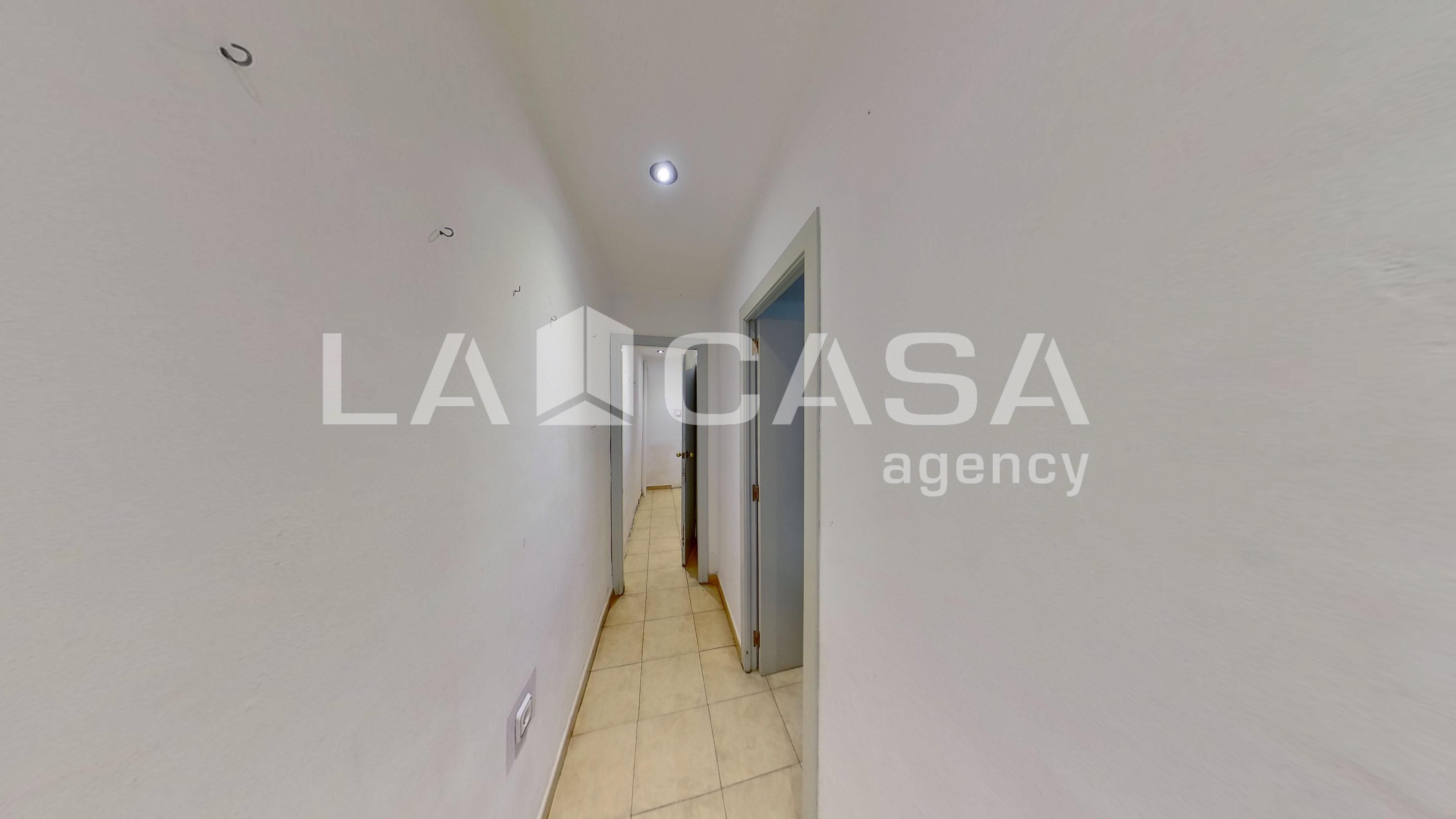 Flat for sale in Badalona  with Terrace