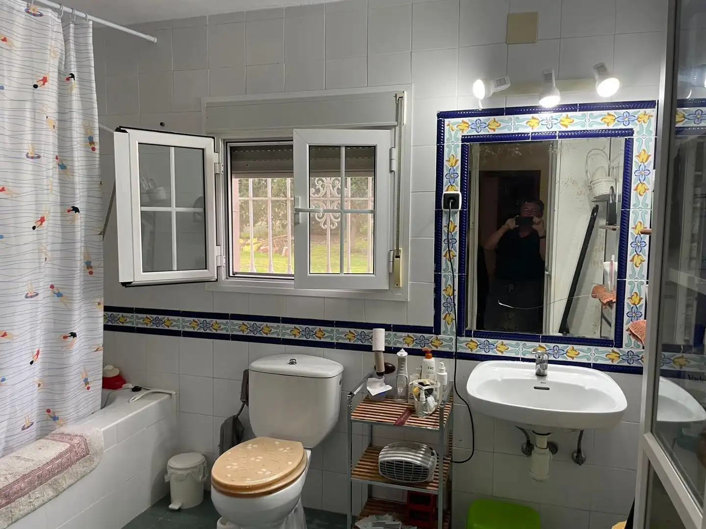 Bathroom of Country homes for sale in Burguillos  with Air Conditioner, Heating and Private garden